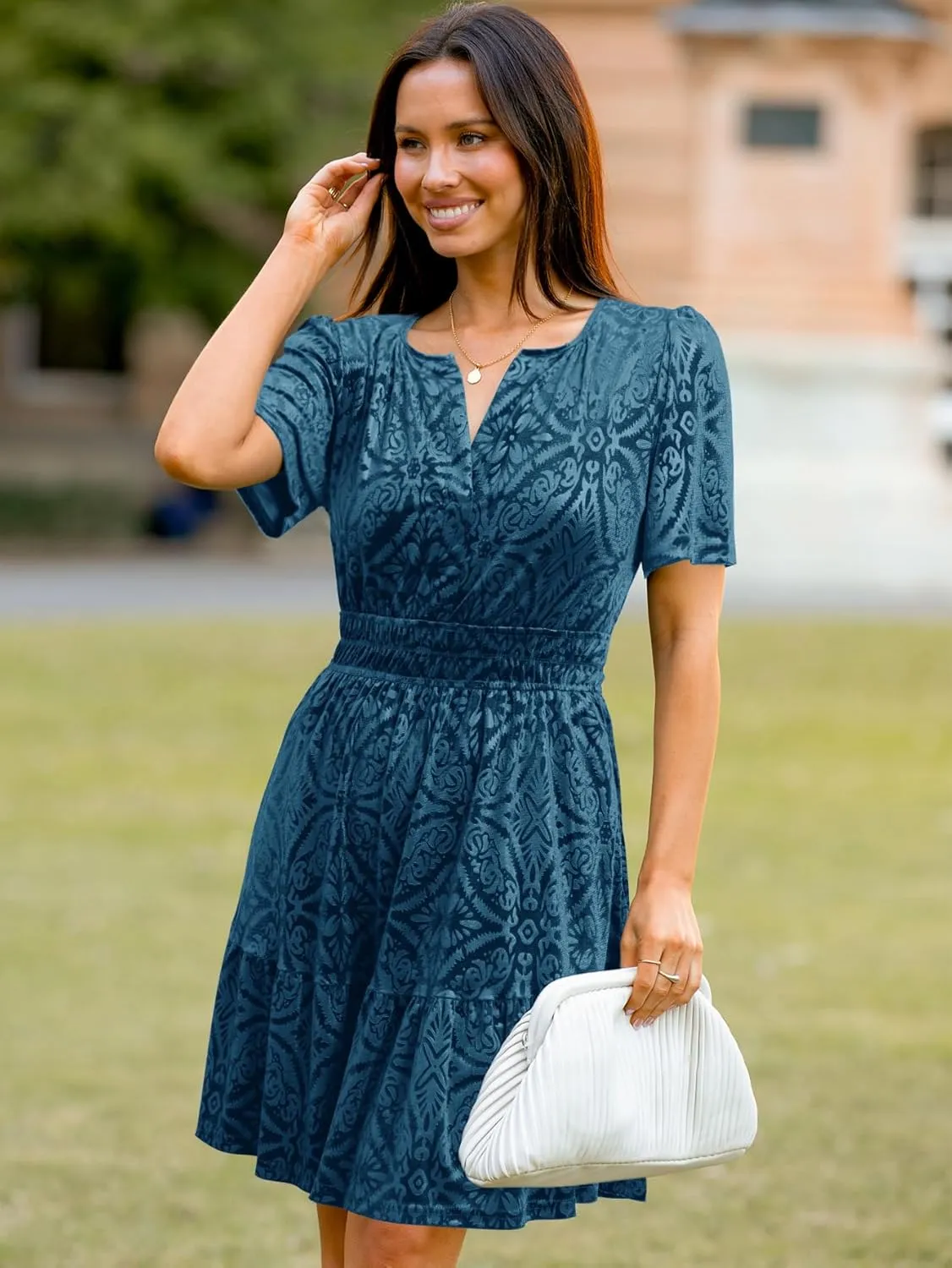 Simplee Women's 2024 Velvet Short Sleeve Cocktail Dress Winter Holiday V Neck Empire Waist Mini Party Dress with Pockets
